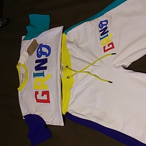 Shirt and shorts set. Evolution - Picture 1 of 4